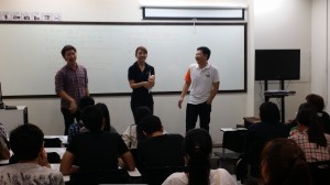 รวมอาจารย์ติวเตอร์พี่ปอนด์ พี่พีและ พี่ไมค์